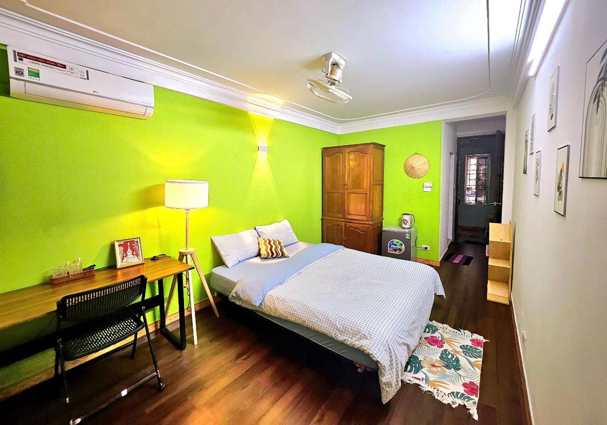 Rainbow Homestay - No 8 Alley 18B Tong Dan Hanoi Exterior photo