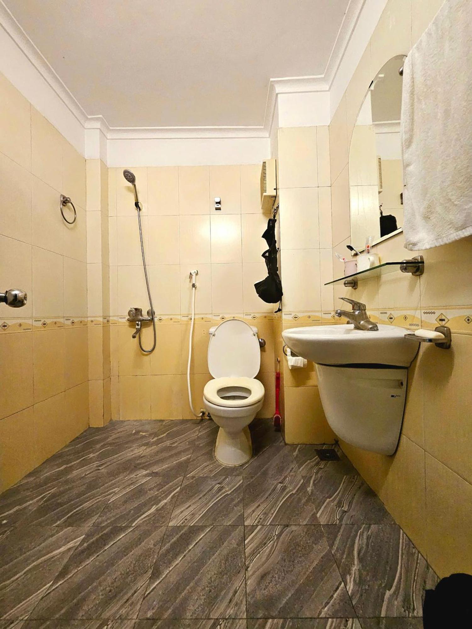 Rainbow Homestay - No 8 Alley 18B Tong Dan Hanoi Exterior photo